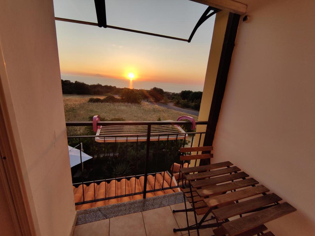 Gullo Capo Vaticano Ricadi Bagian luar foto