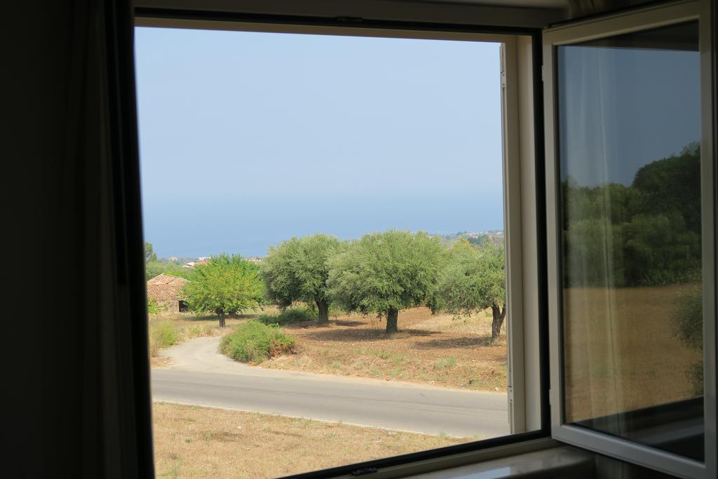 Gullo Capo Vaticano Hotel Ricadi Ruang foto