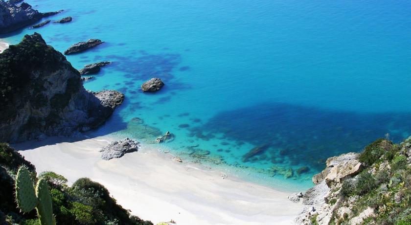 Gullo Capo Vaticano Hotel Ricadi Bagian luar foto