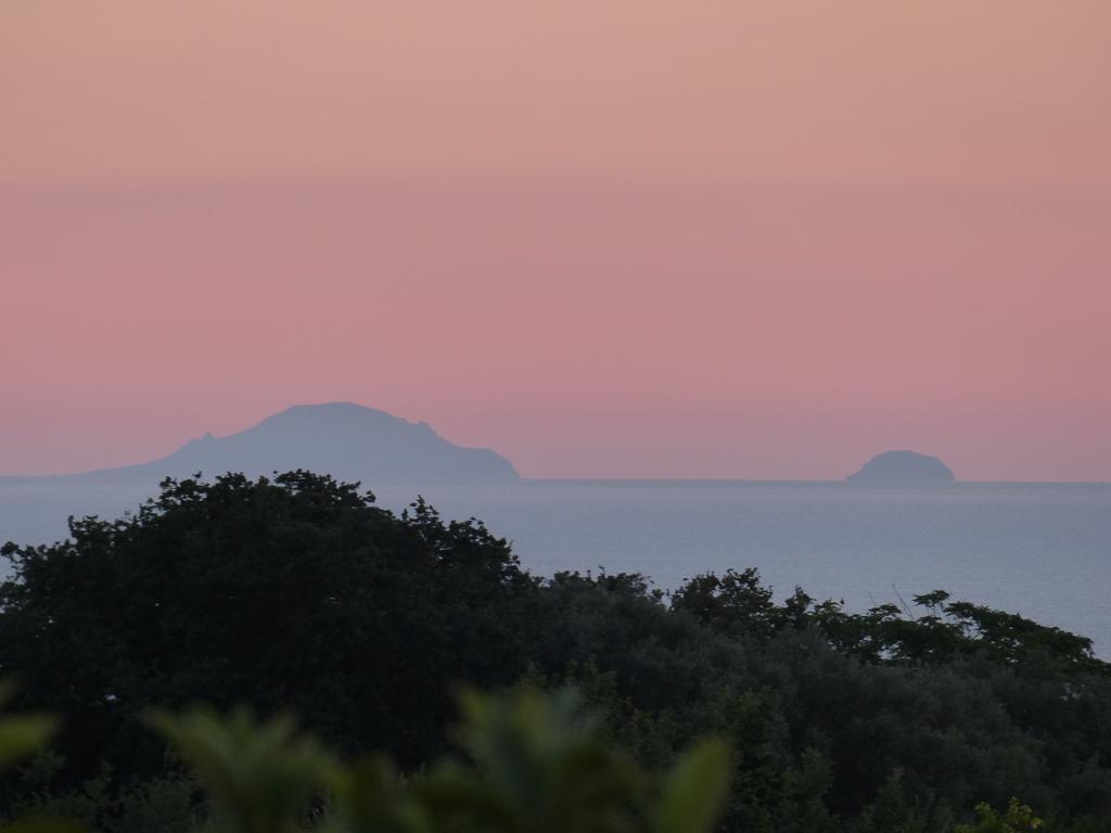 Gullo Capo Vaticano Ricadi Bagian luar foto
